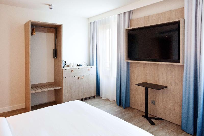 Номер Стандарт, Quality Inn & Suites