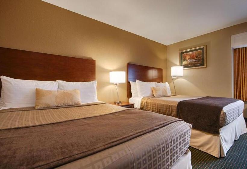 带2个双人床的标准工作室, Best Western John Muir Inn