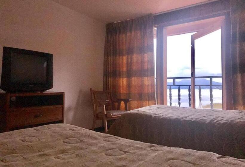 غرفة قياسية ثلاثية, El Camino Real