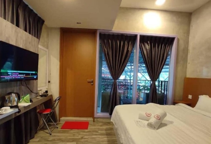 اتاق لوکس با تخت بزرگ, Rick Resort Teluk Intan