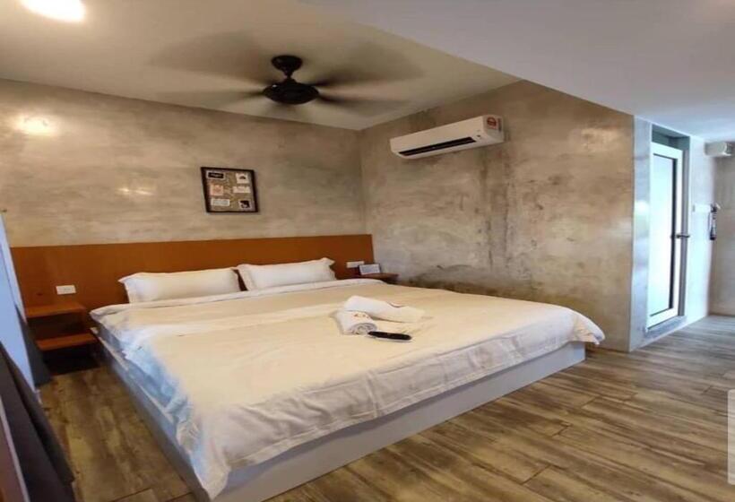 발코니 디럭스 룸, Rick Resort Teluk Intan