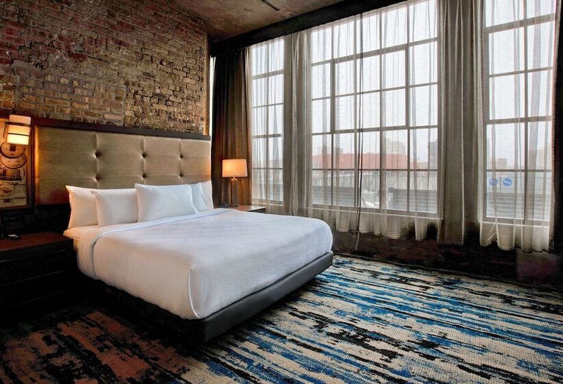 Suite Tilpasset til Handicappede, Embassy Suites By Hilton Rockford Riverfront