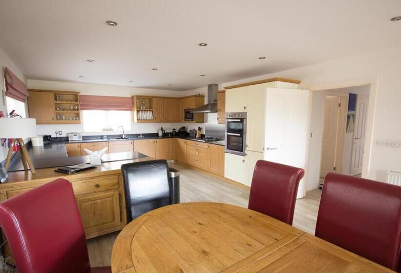 Family Suite, The Bay Filey