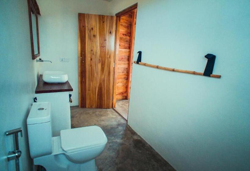اتاق استاندارد با چشم‌انداز دریا, Whisky Point Resort