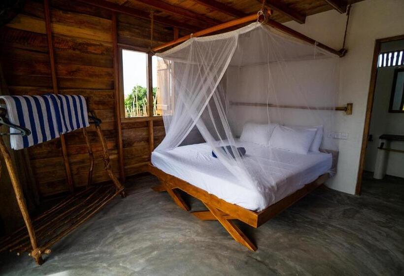 اتاق استاندارد با چشم‌انداز دریا, Whisky Point Resort