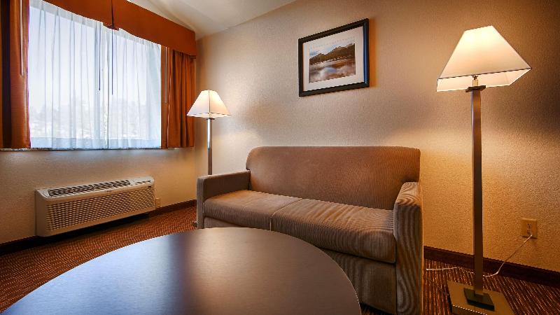 Номер Стандарт, Best Western Sawmill Inn