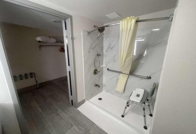 适合残疾人使用的标准间, Best Western Westgate Inn