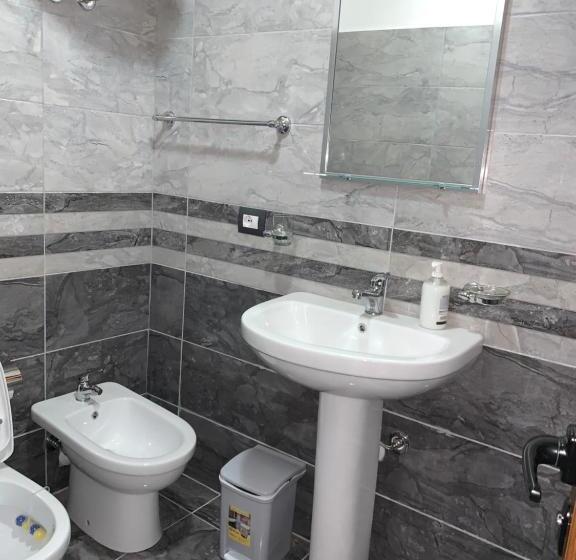 اتاق استاندارد چهار تخته, Guest House Genti
