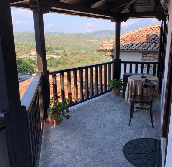 اتاق استاندارد چهار تخته, Guest House Genti
