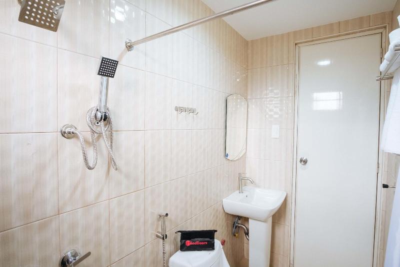 اتاق استاندارد, Reddoorz Plus At Evangelista Street Makati