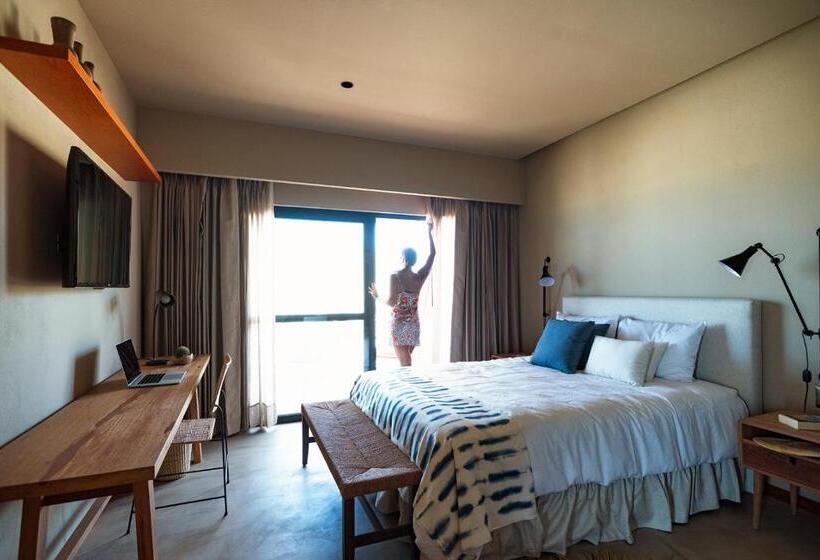 اتاق لوکس با بالکن و چشم‌انداز دریا, Norte Suites Boutique
