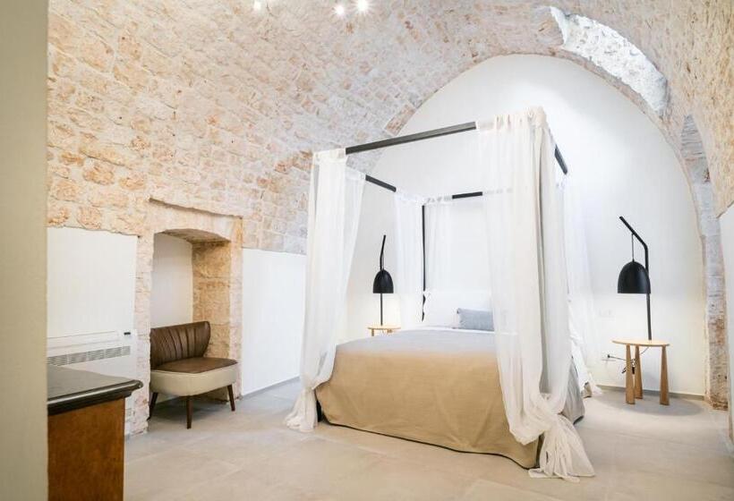Полулюкс, Petrantiche   Albergo Diffuso