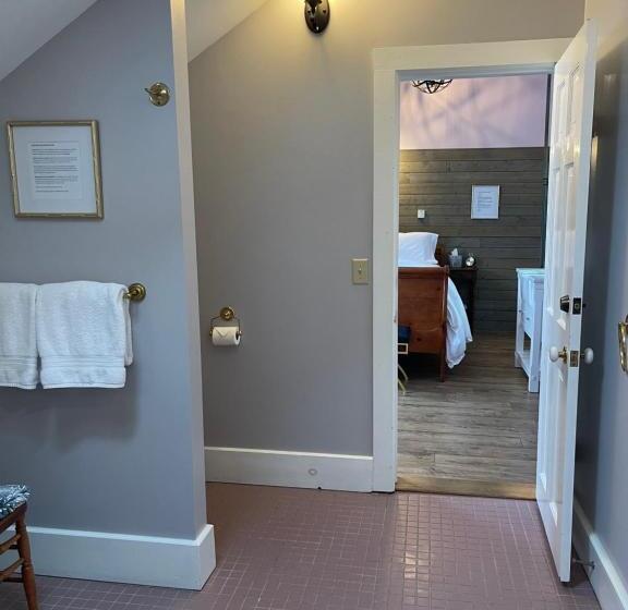 스탠다드 자쿠지 룸, Carriage House Bed & Breakfast