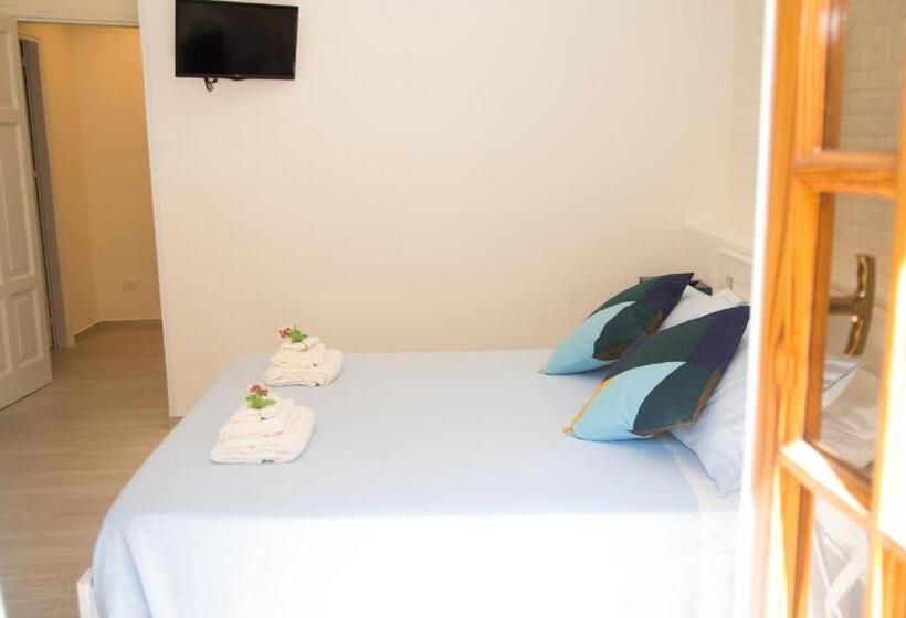 חדר קומפורט לשלושה, La Balestra B&b