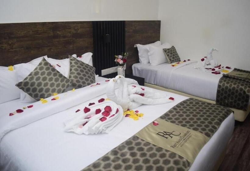 اتاق لوکس سه تخته, Rest And Comfort Boutique