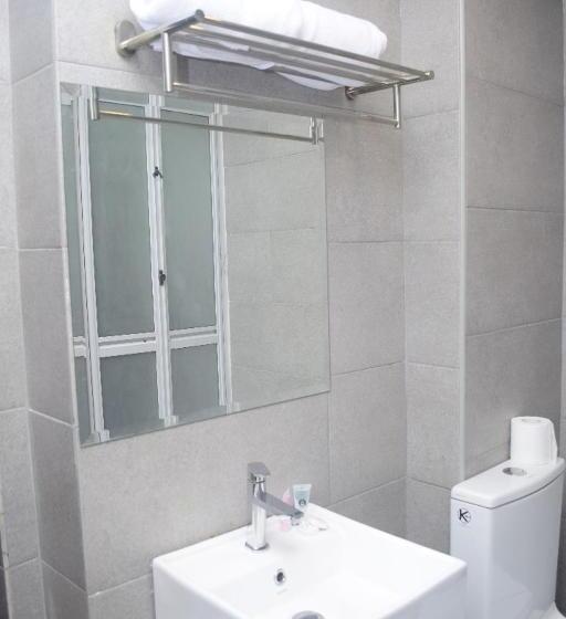 اتاق لوکس سه تخته, Rest And Comfort Boutique