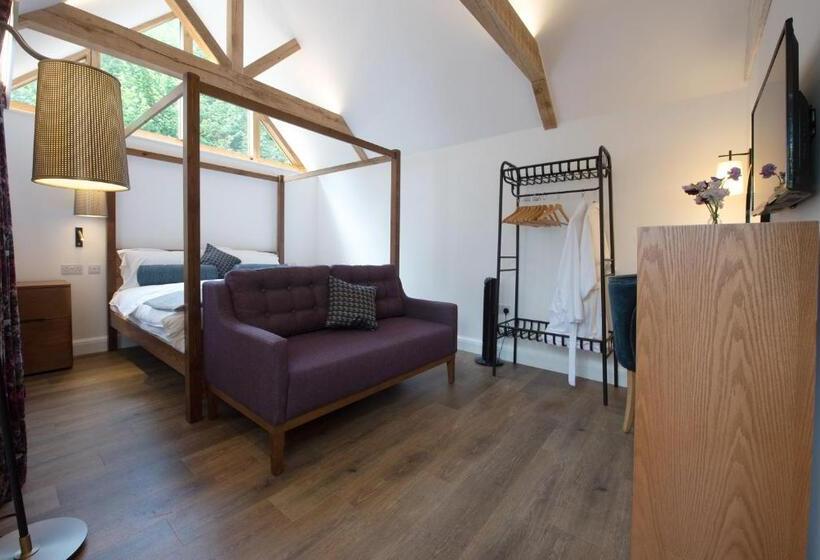 Номер Deluxe, The Withies Inn