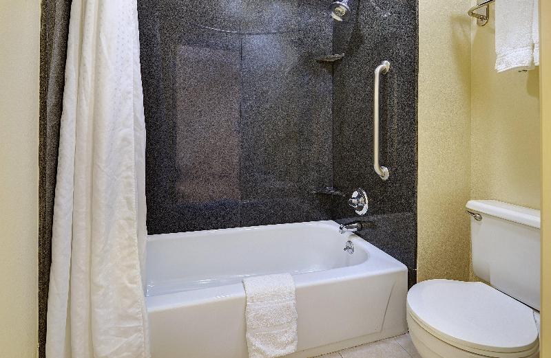 Номер Стандарт, Holiday Inn Express San Diego South   National City, An Ihg