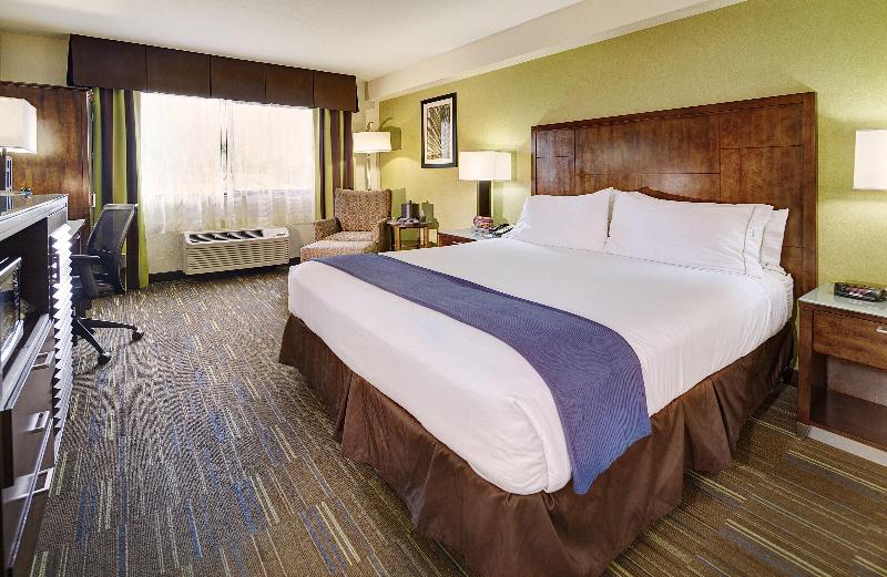 Номер Executive Кровать Кинг, Holiday Inn Express San Diego South   National City, An Ihg