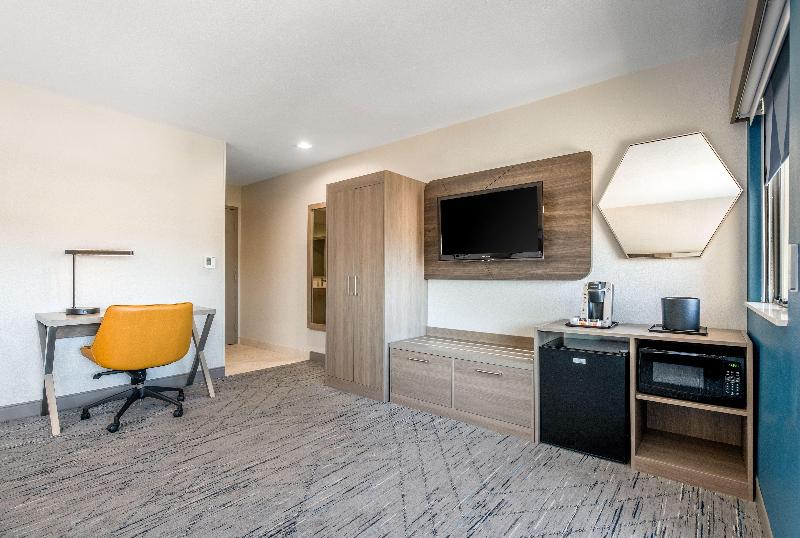 Стандартный Номер Кровать Кинг, Holiday Inn Express San Diego South   National City, An Ihg