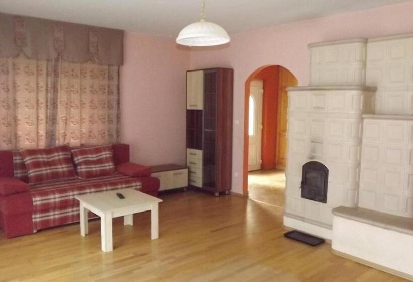 آپارتمان 1 خوابه با چشم‌انداز باغ, Akvárium Apartmanházak