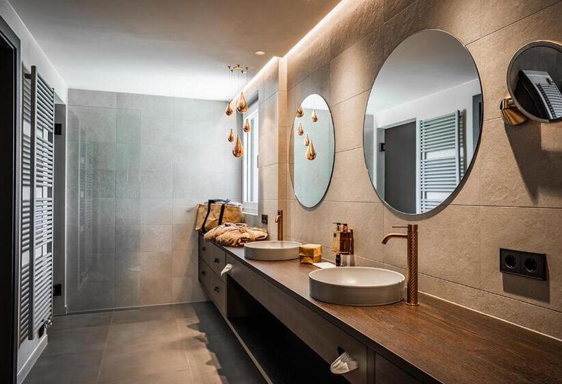 Люкс Повышенной Комфортности, Prunner Luxury Suites   Adults Only