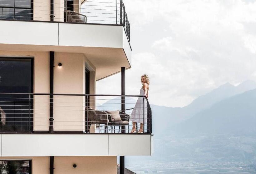 Люкс с Террасой, Prunner Luxury Suites   Adults Only