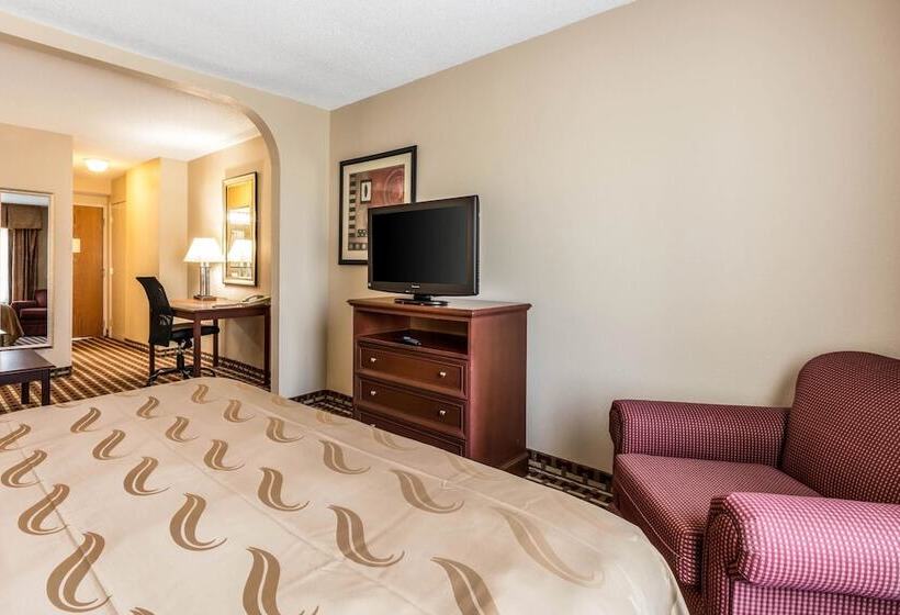 سوییت, Quality Suites Paducah I 24
