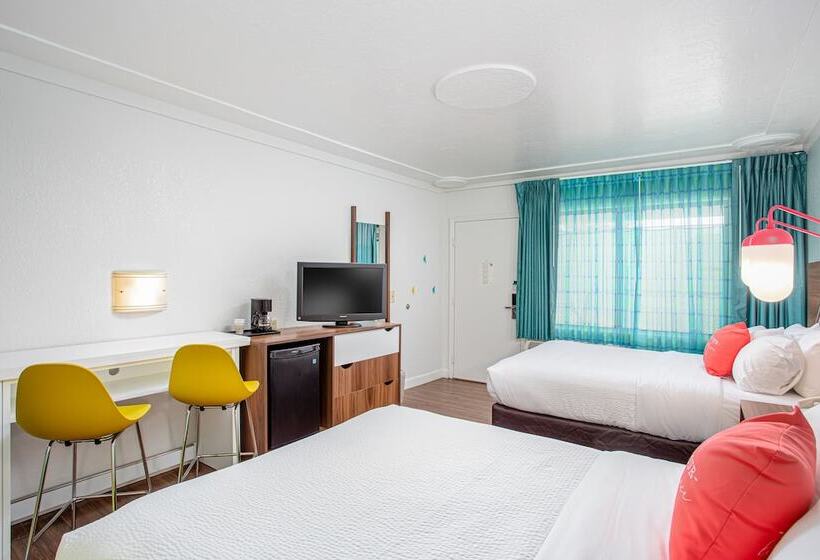 Номер Стандарт, Beachside Hotel And Suites