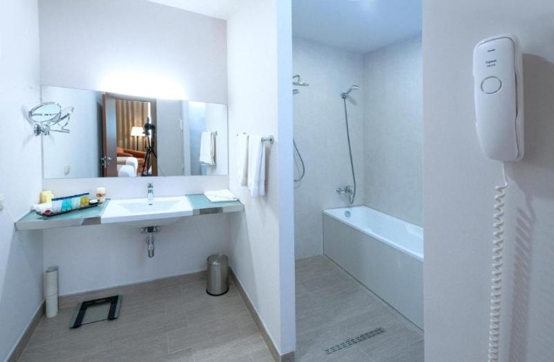 اتاق سوپریور, Ani Grand Hotel Yerevan