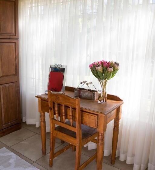 اتاق استاندارد یک نفره, Franka Guesthouse