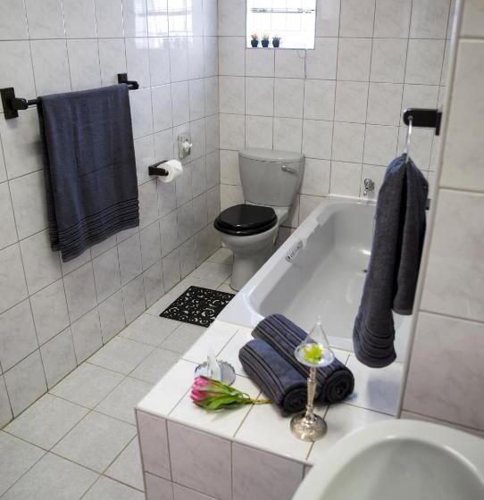 اتاق استاندارد یک نفره, Franka Guesthouse