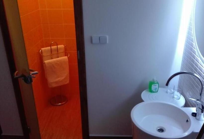 جناح عائلي, Penzion Na Náměstí