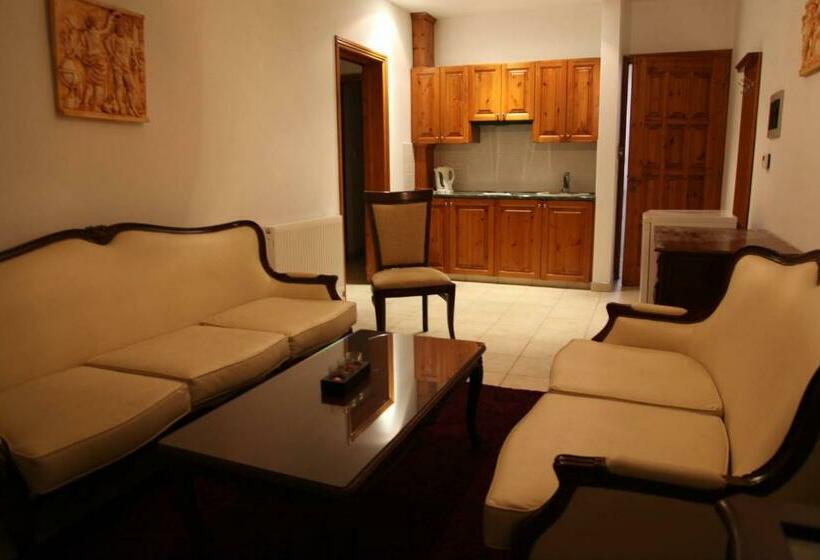 اتاق خانوادگی, Vengera Suites