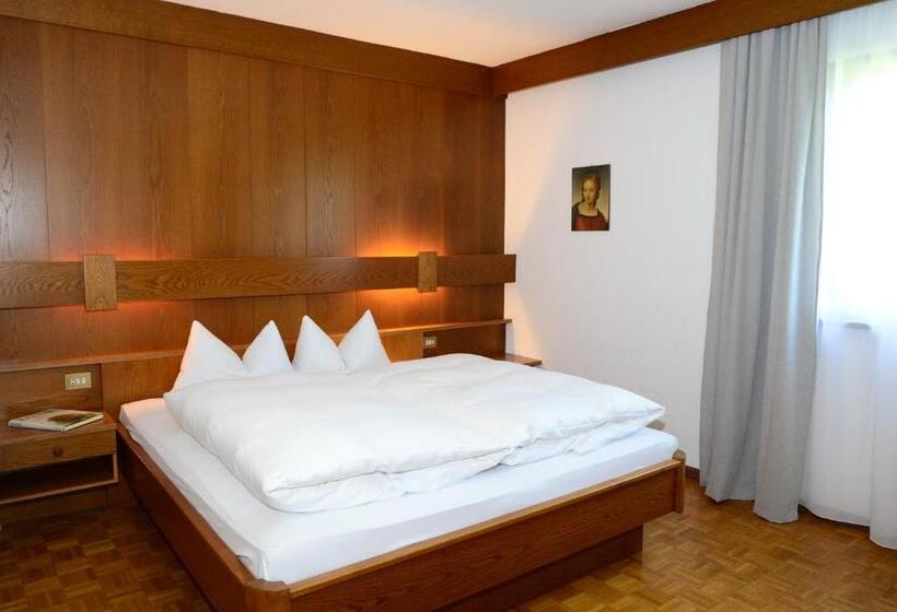 דירה בת חדר שינה 1 עם מרפסת, Residence Granvara