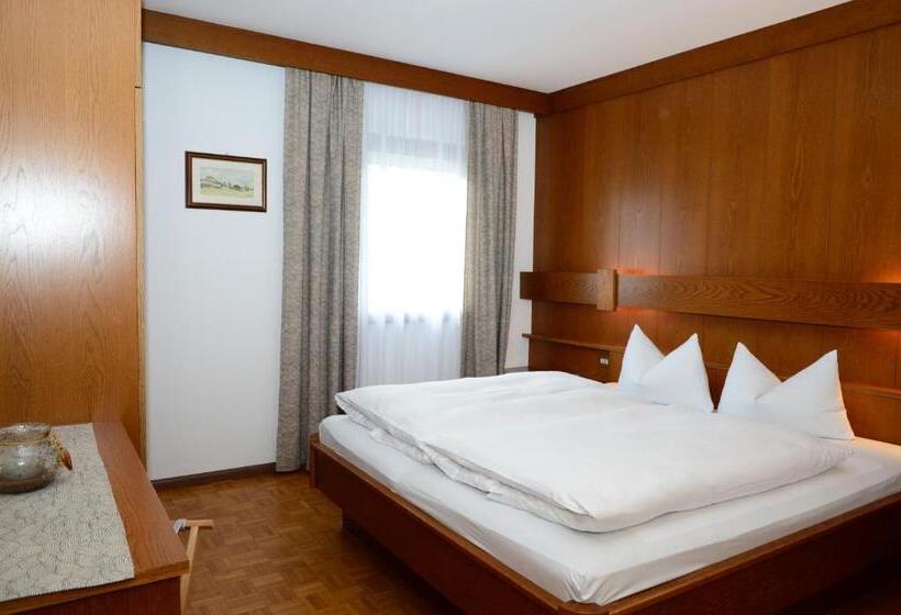 דירה בת חדר שינה 1 עם מרפסת, Residence Granvara