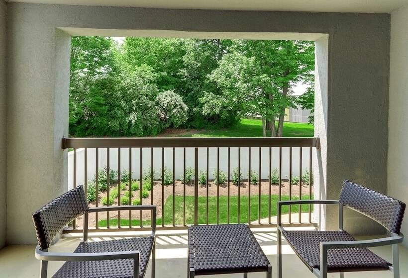 Номер Стандарт 2 Двуспальные Кровати, Courtyard Lexington South/hamburg Place