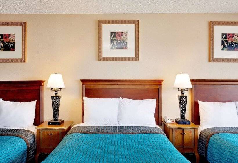 Студия Стандарт, Days Inn By Wyndham Lafayette Near Lafayette Airport
