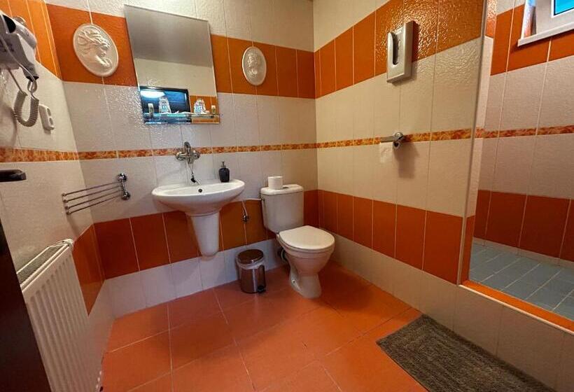 Quarto Deluxe, Penzión Rozália