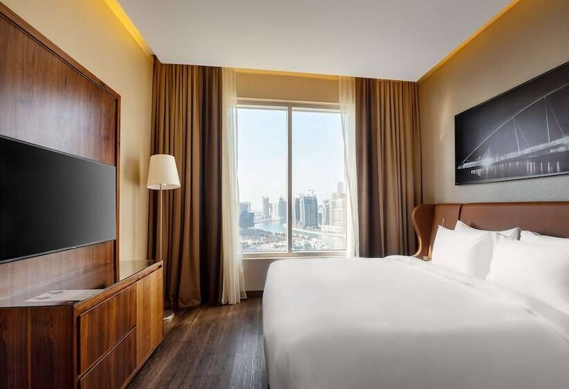 Люкс, Radisson Blu Hotel, Dubai Canal View