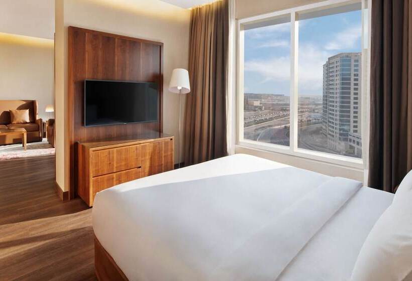 套房, Radisson Blu Hotel, Dubai Canal View