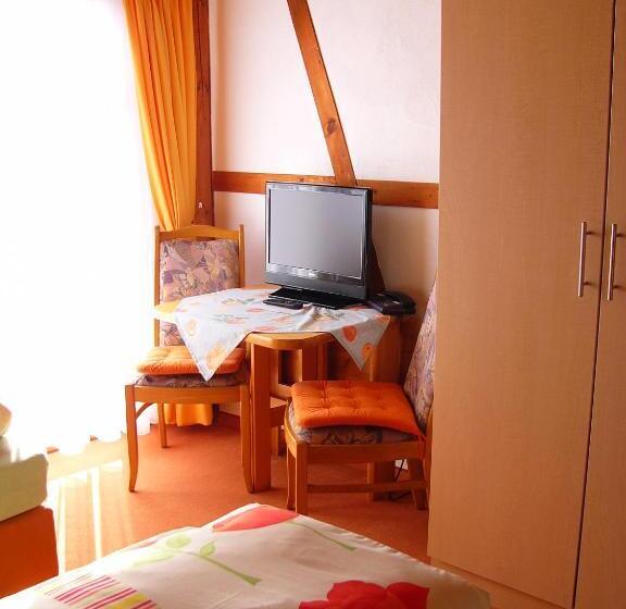 스탠다드 발코니 룸, Gästezimmer Schanz Hilbel