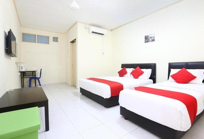 Quarto Triplo Deluxe, O Pelangi Marang