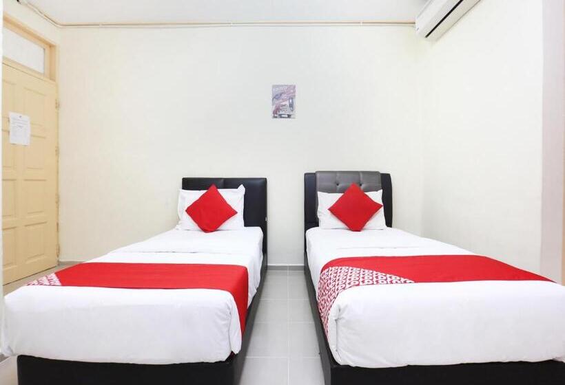 Quarto Deluxe, O Pelangi Marang