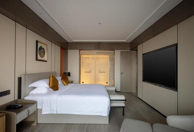 سوییت لوکس, Tian Yi International Hotel 天艺国际酒店