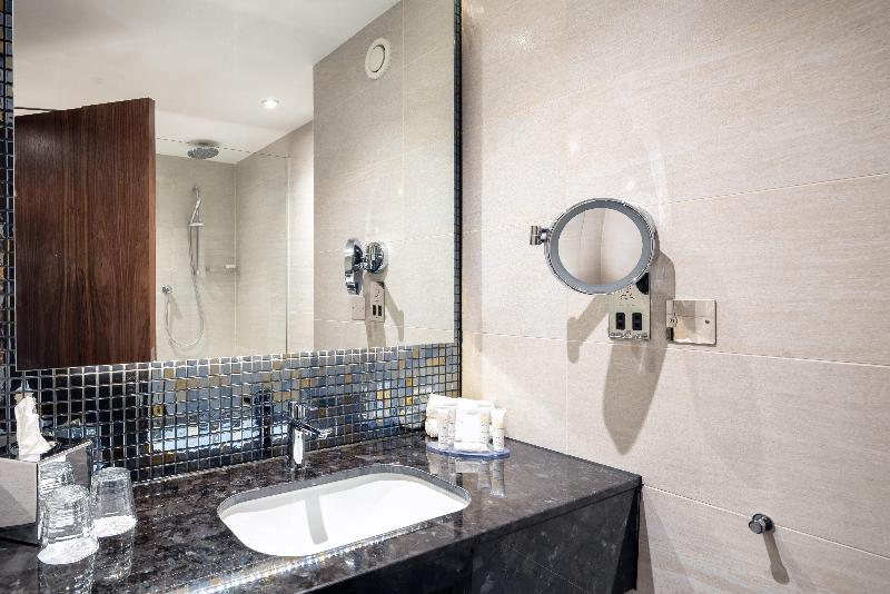 Стандартный Номер Кровать Кинг, Crowne Plaza London Heathrow T4, An Ihg