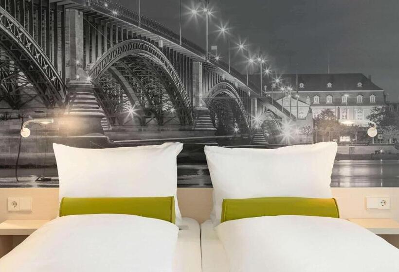 اتاق استاندارد, Super 8 By Wyndham Mainz Zollhafen