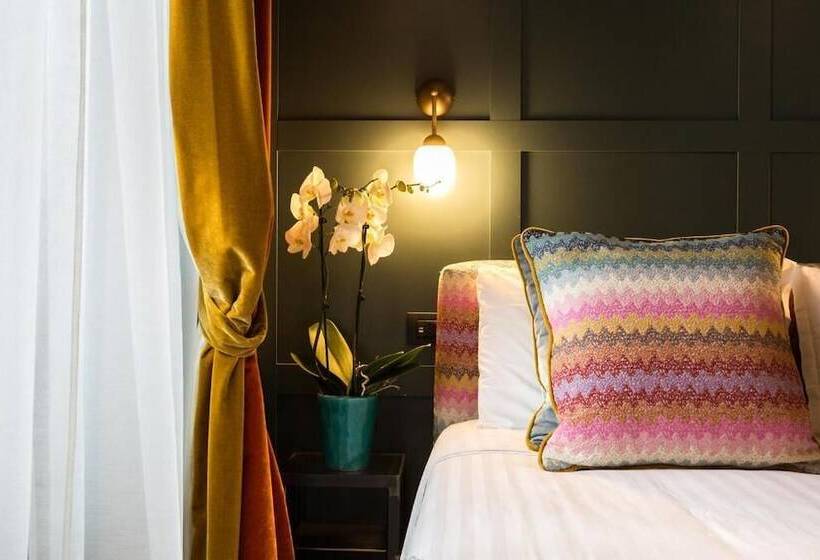 سوییت, Living Suites