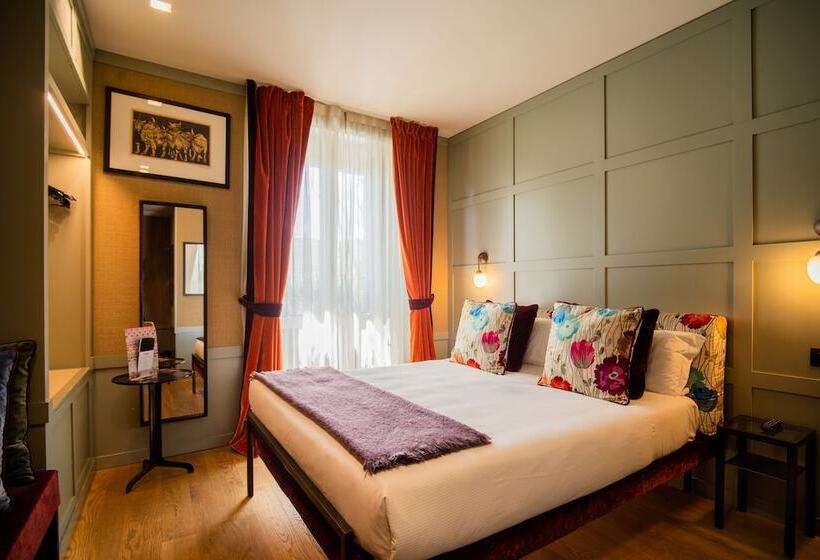 سوییت, Living Suites
