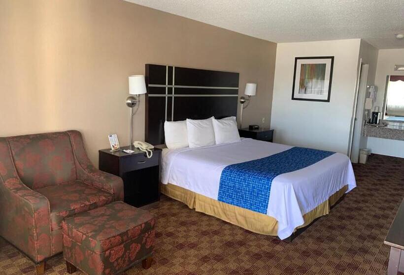 适合残疾人士使用的带超级大床的标准间, Travelodge By Wyndham Killeen/fort Hood